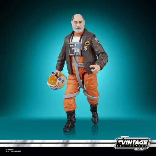 Hasbro Star Wars The Vintage Collection Carson Teva with helmet in hand.