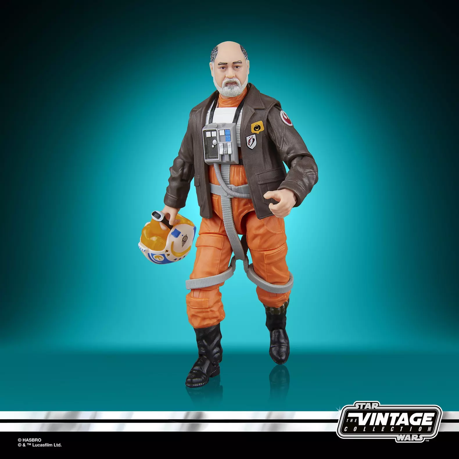 Hasbro Star Wars The Vintage Collection Carson Teva with helmet in hand.