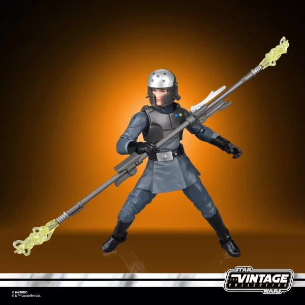 Hasbro Star Wars The Vintage Collection Alexsandr Kallus with one handed grip on electro staff.