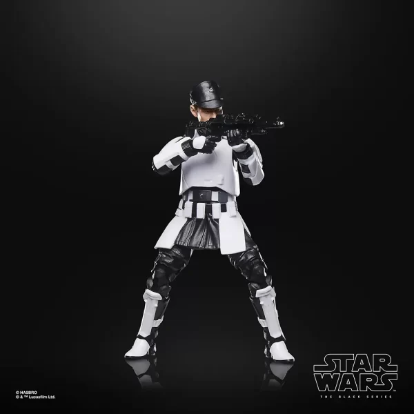 Hasbro Star Wars The Black Series ISB Tactical Agent aiming rifle blaster.