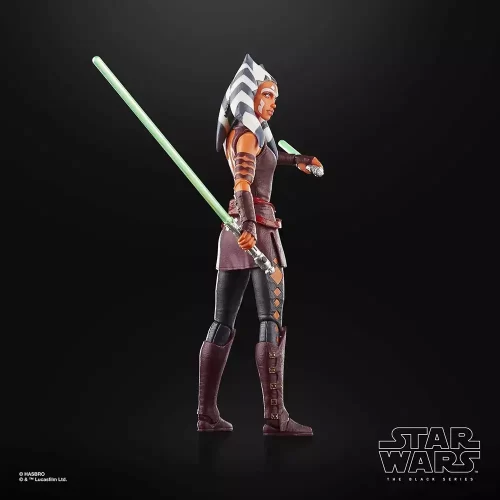 Hasbro Star Wars The Black Series Ahsoka Tano Padawan with lit lightsaber behind her back.