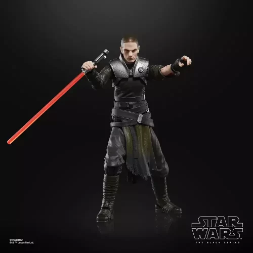 Hasbro Star Wars The Black Series Gaming Greats Starkiller in force push pose with lighsaber in hand.