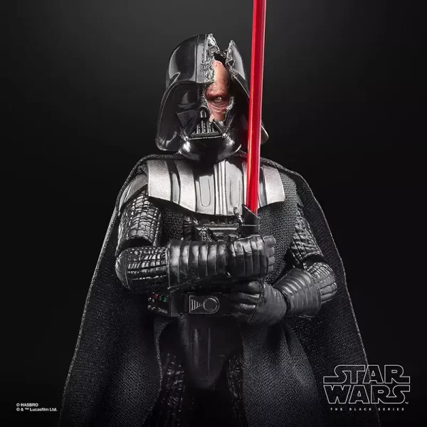 Hasbro Star Wars The Black Series Darth Vader (Duel's End) close up of battle damaged mask.