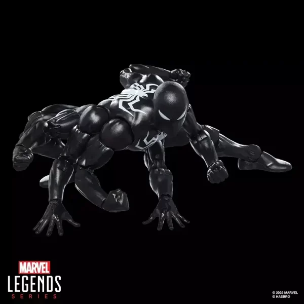Hasbro Marvel Legends Dark Avengers Spider-Man crawling